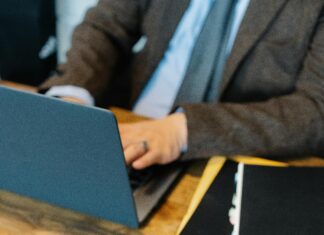 SMS OTP In Online Auction Sites: Why It’s Crucial For Secure Bidding